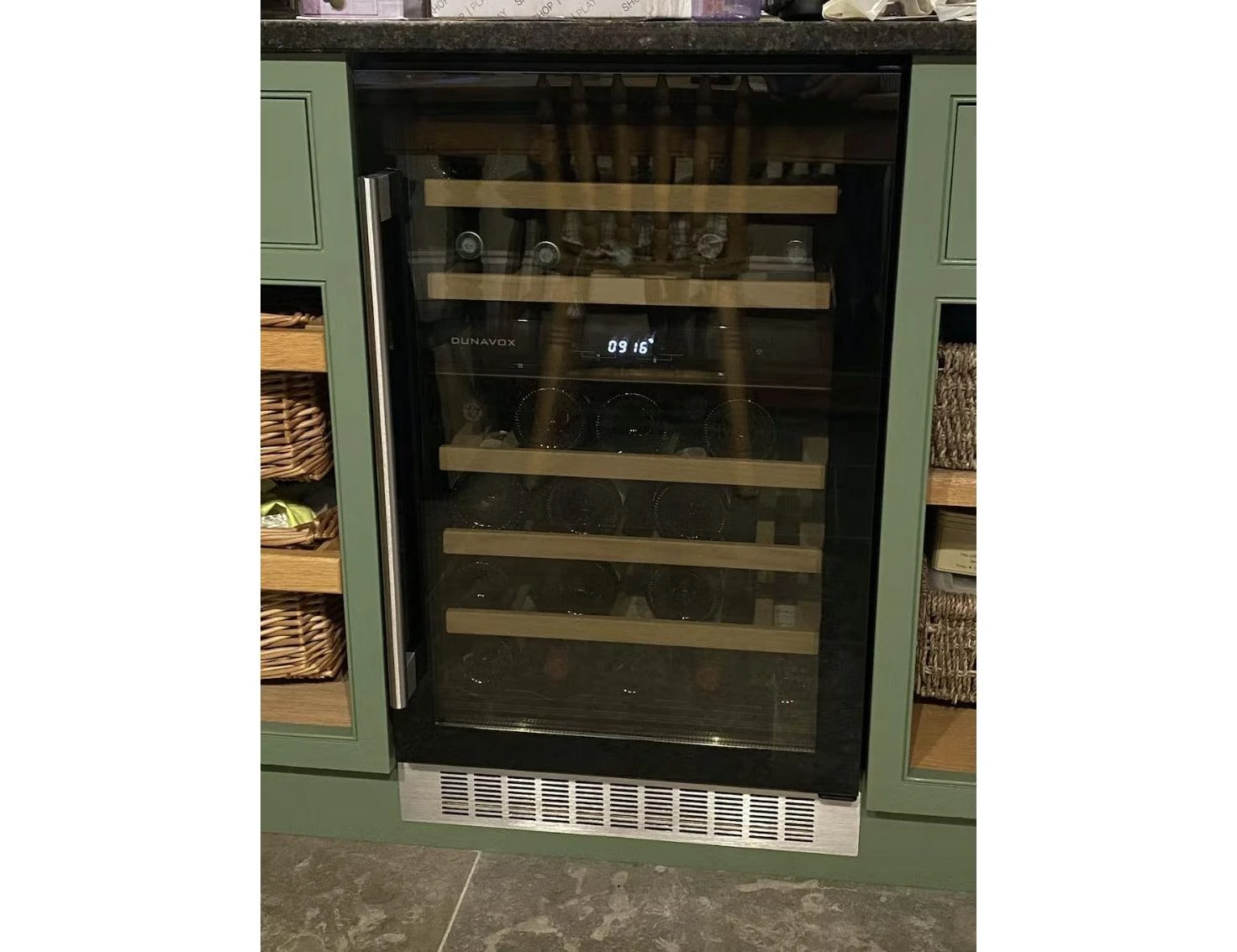 Dunavox Built In 500mm Wine Fridge - 38 Bottle Dual Zone Stainless Steel - DAUF-38.100DSS - Image 2